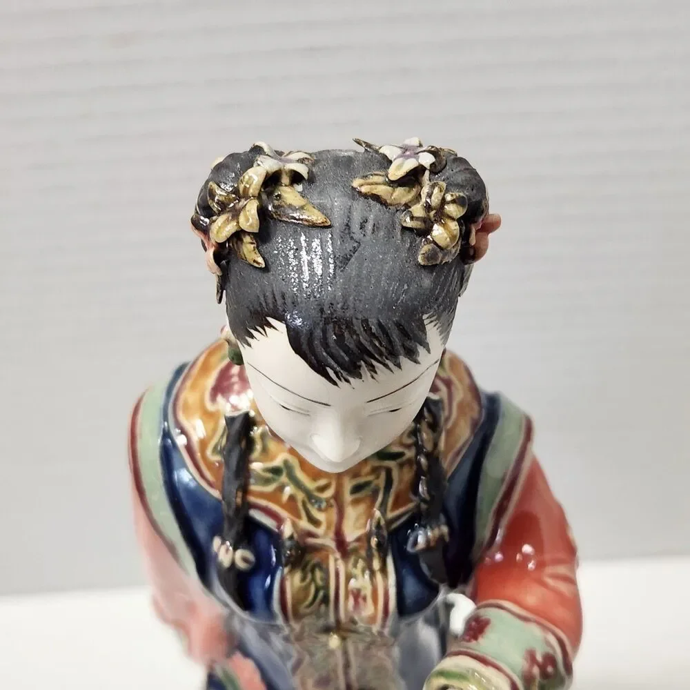 Shiwan Chinese Porcelain Standing Court Lady Figurine Reading Book Scroll EUC